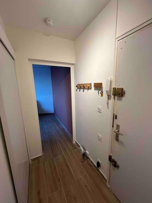 Apartment Joli Appart/vue Etang/clim /wifi *