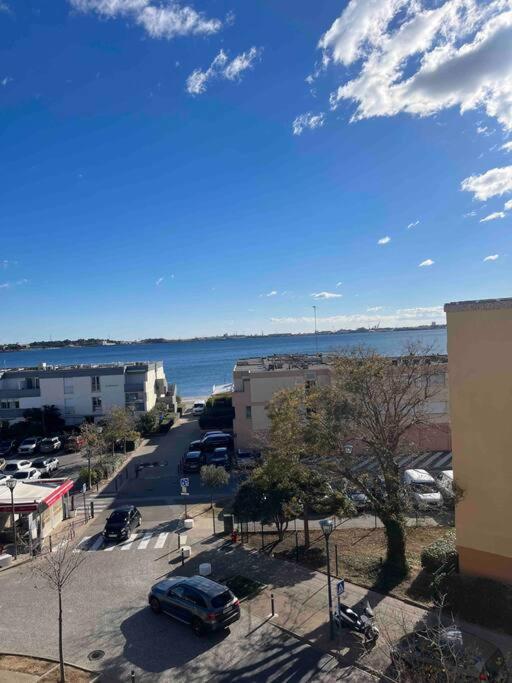Apartment Joli Appart/vue Etang/clim /wifi