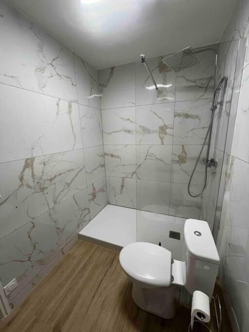 Joli Appart/vue Etang/clim /wifi